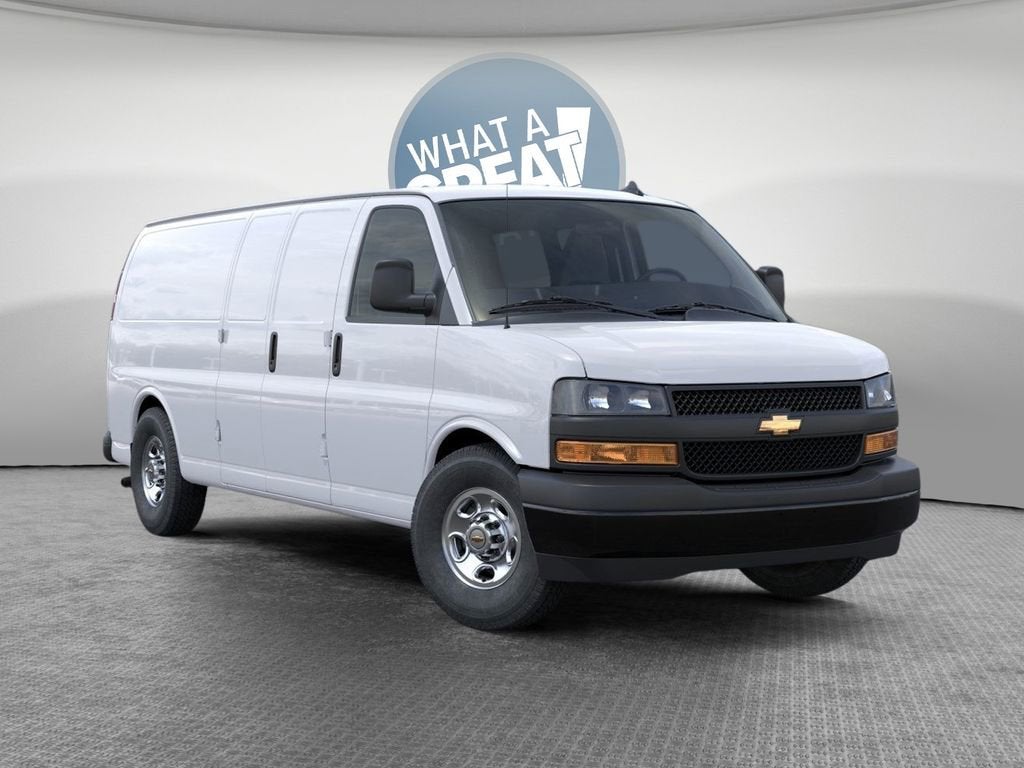 2026 Chevrolet Express Cargo 1WT