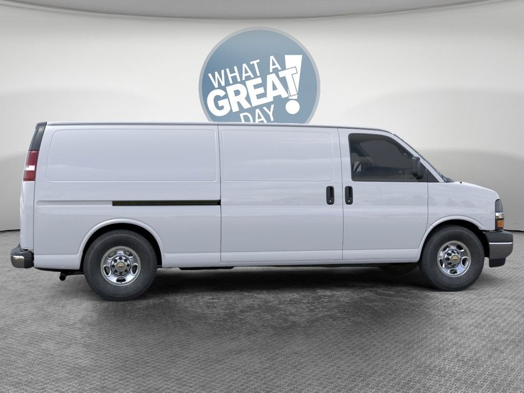 2026 Chevrolet Express Cargo 1WT