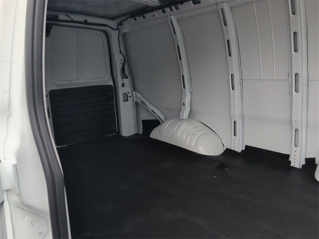 2026 Chevrolet Express Cargo 2500 1WT