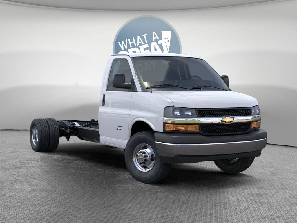 2026 Chevrolet Express Cutaway 4500 NA