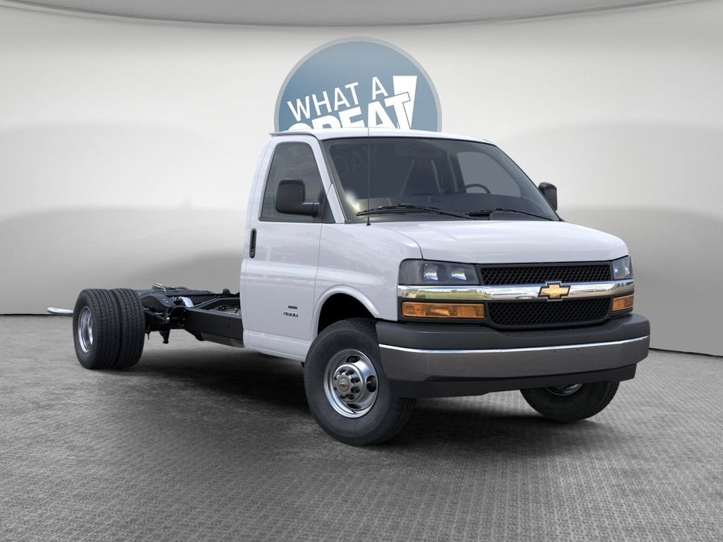 2026 Chevrolet Express Cutaway 4500 NA
