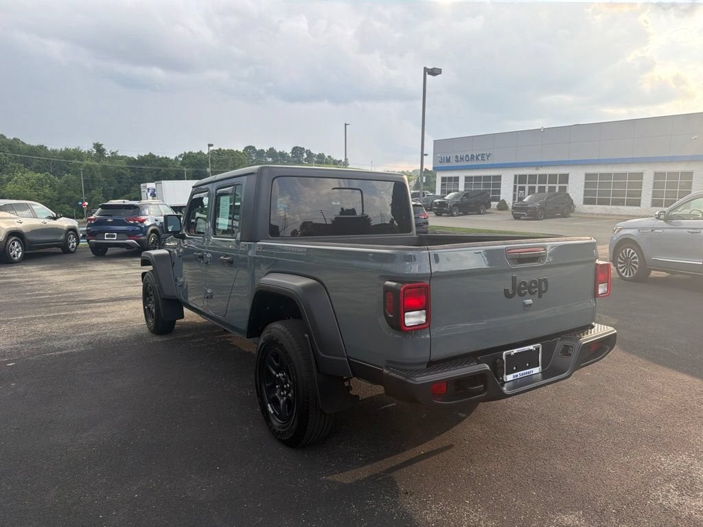 2024 Jeep Gladiator Sport