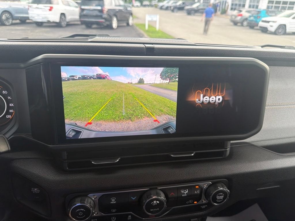 2024 Jeep Gladiator Sport