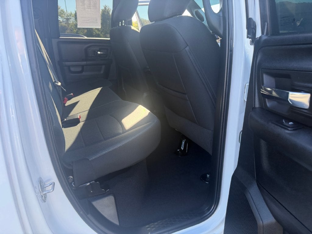 2021 RAM 1500 Classic Warlock Quad Cab 4x4 6'4" Box