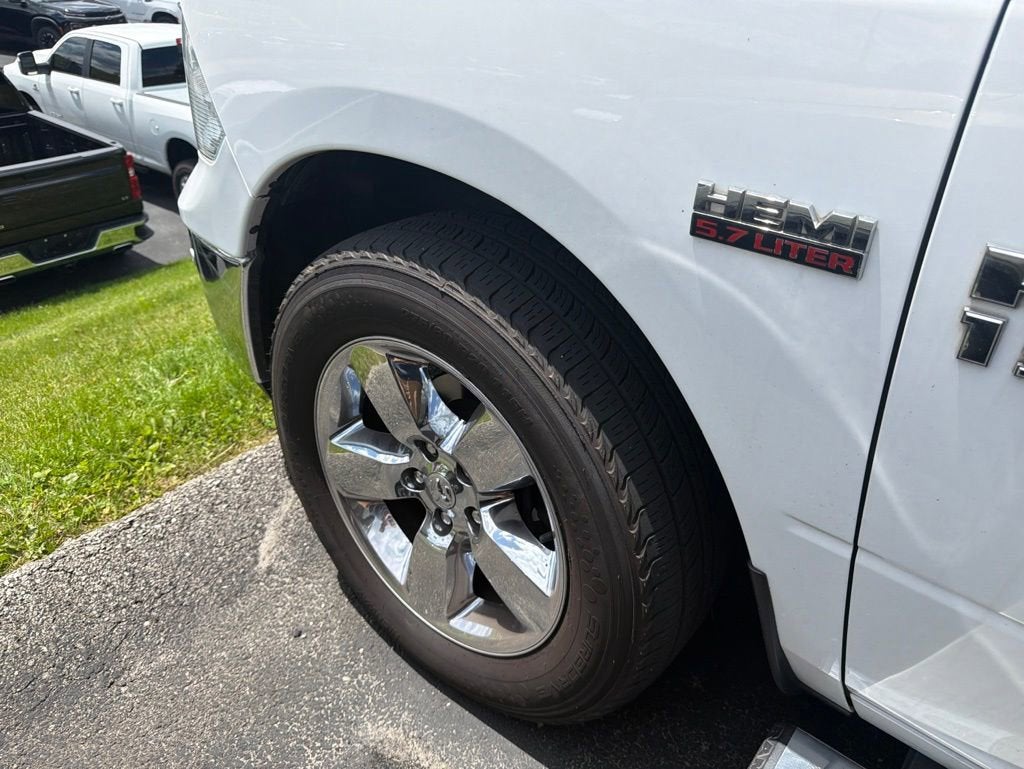 2018 RAM 1500 Big Horn Crew Cab 4x4 5'7" Box