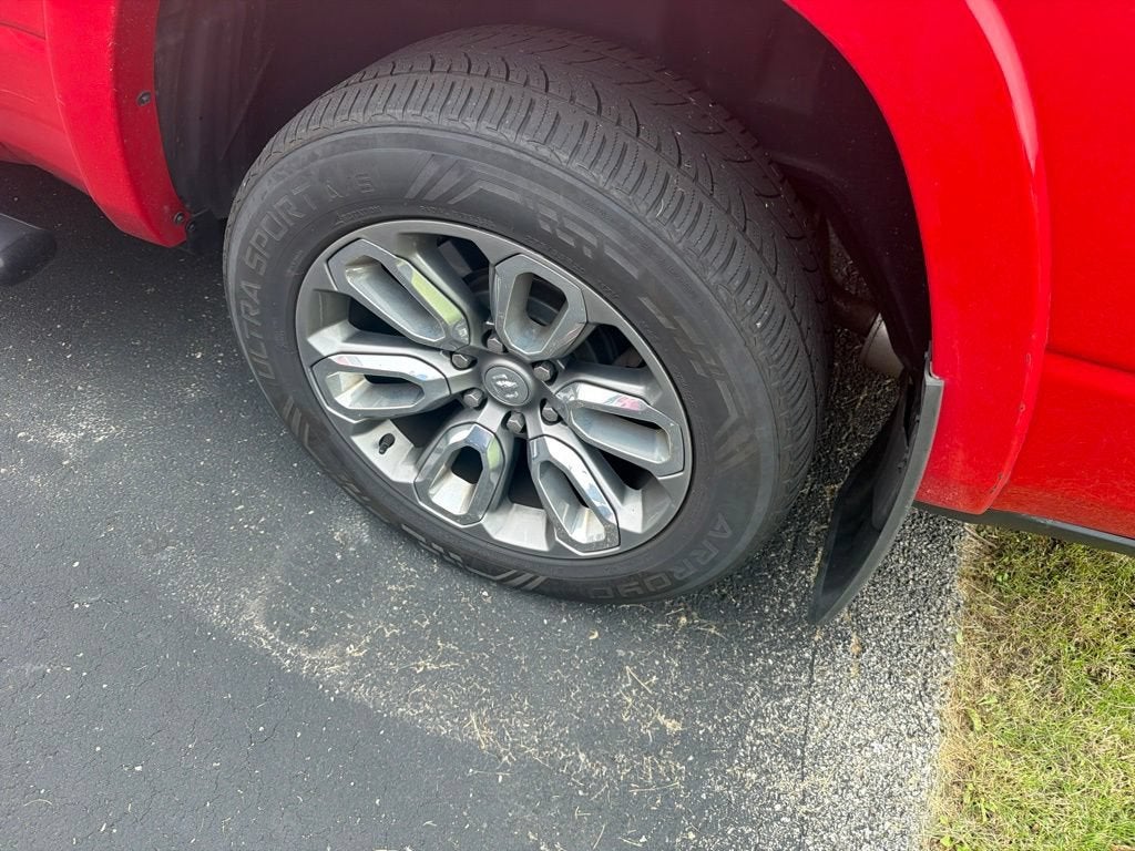 2020 RAM 1500 Laramie Crew Cab 4x4 5'7" Box