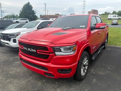 2020 RAM 1500 Laramie Crew Cab 4x4 5'7" Box