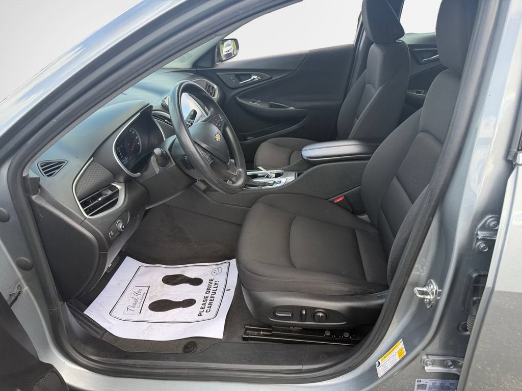 2024 Chevrolet Malibu 1LT - Photo 12