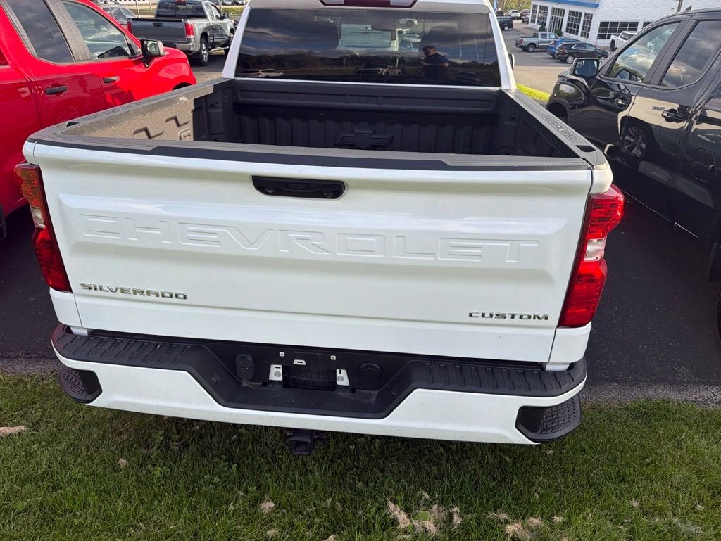 2022 Chevrolet Silverado 1500 Custom