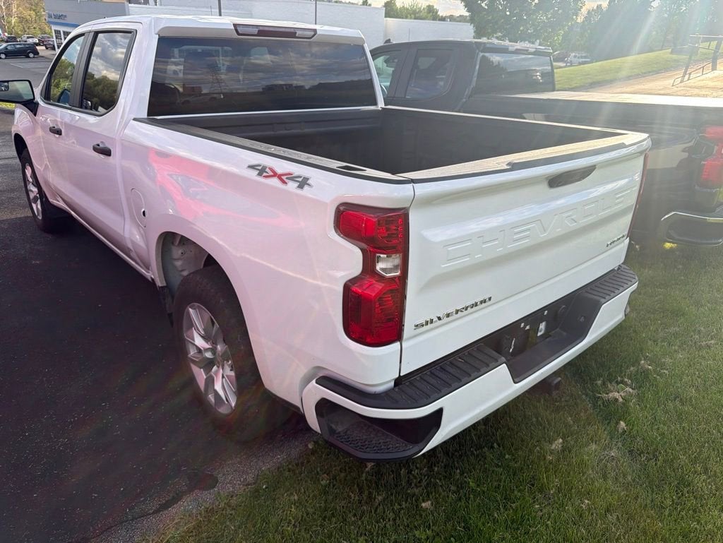 2022 Chevrolet Silverado 1500 Custom