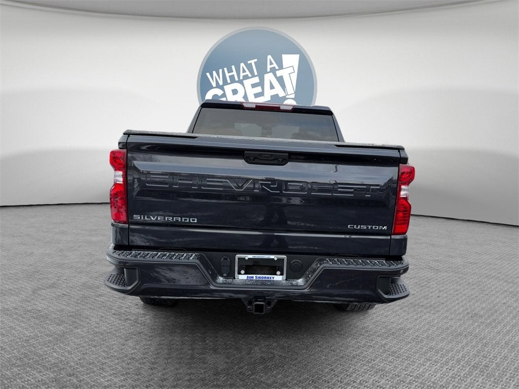 2022 Chevrolet Silverado 1500 Custom