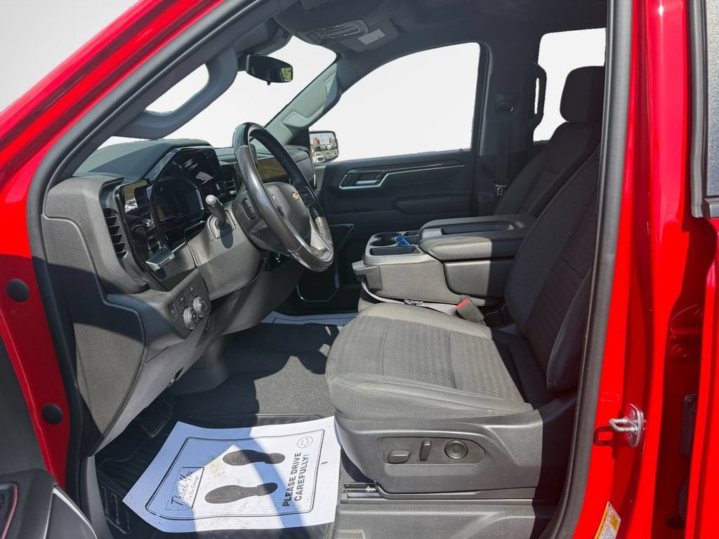 2022 Chevrolet Silverado 1500 LT (2FL)