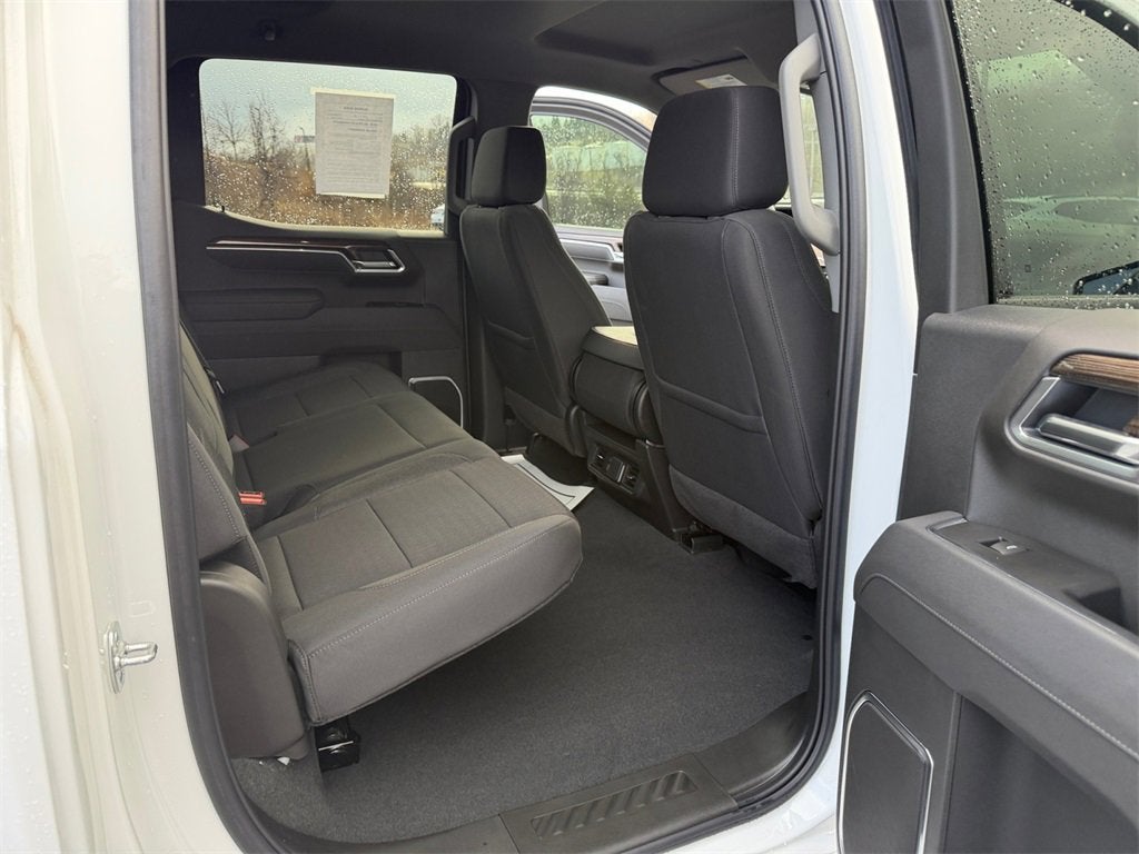 2025 Chevrolet Silverado 1500 LT (2FL)