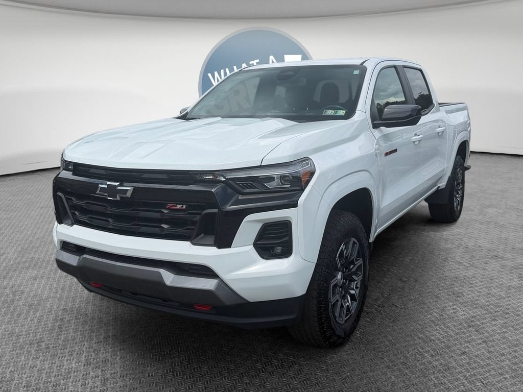2023 Chevrolet Colorado Z71 - Photo 8
