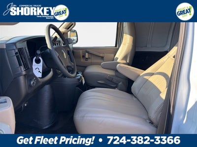 2025 Chevrolet Express Cargo 3500 WT