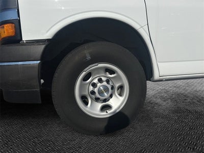 2024 Chevrolet Express Cargo 3500 WT