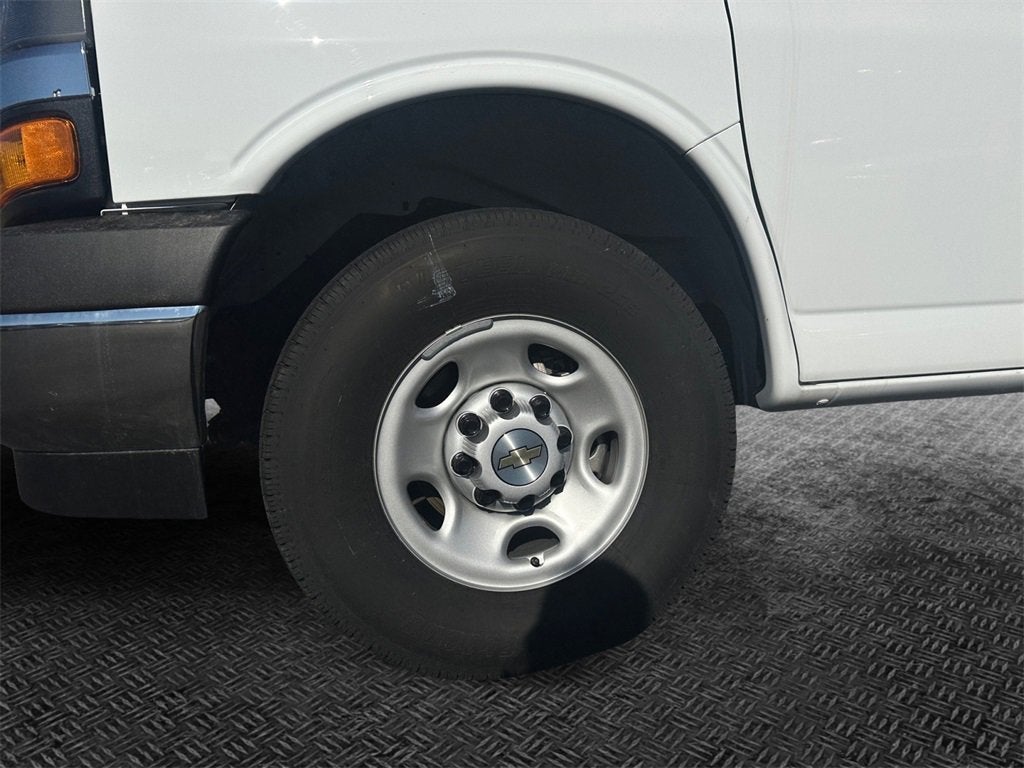 2024 Chevrolet Express Cargo 3500 WT
