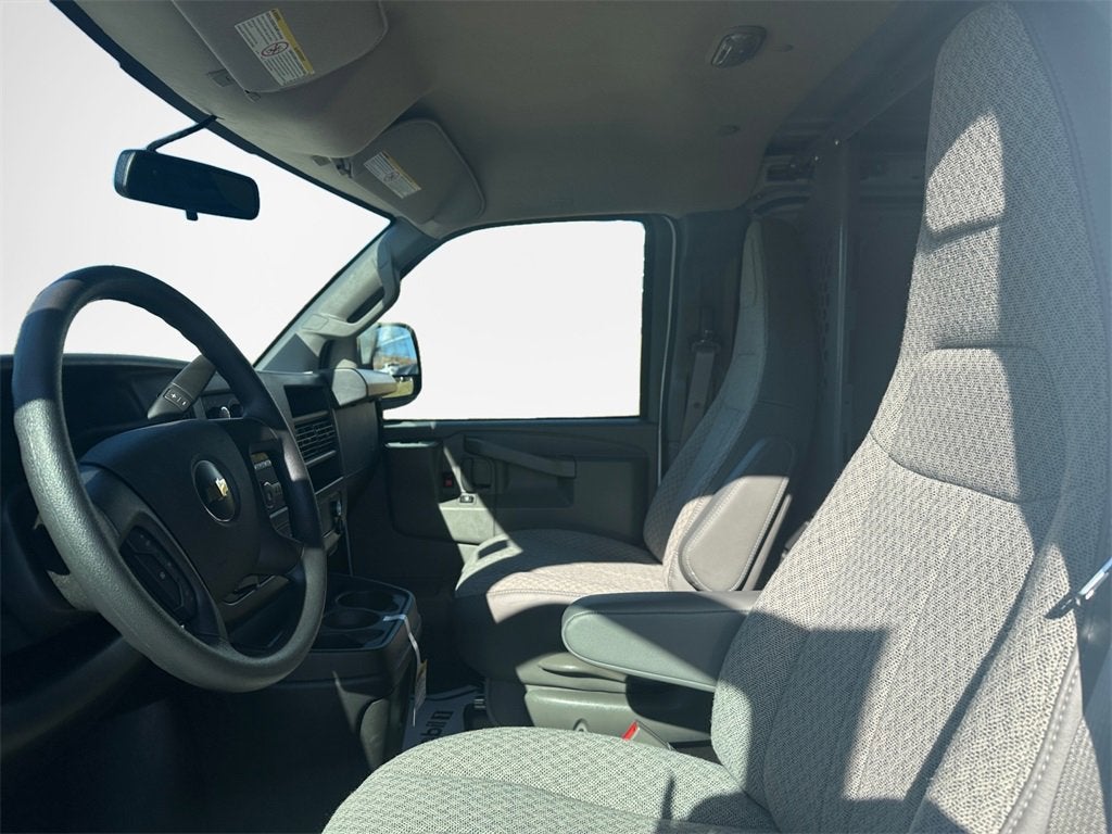 2024 Chevrolet Express Cargo 3500 WT