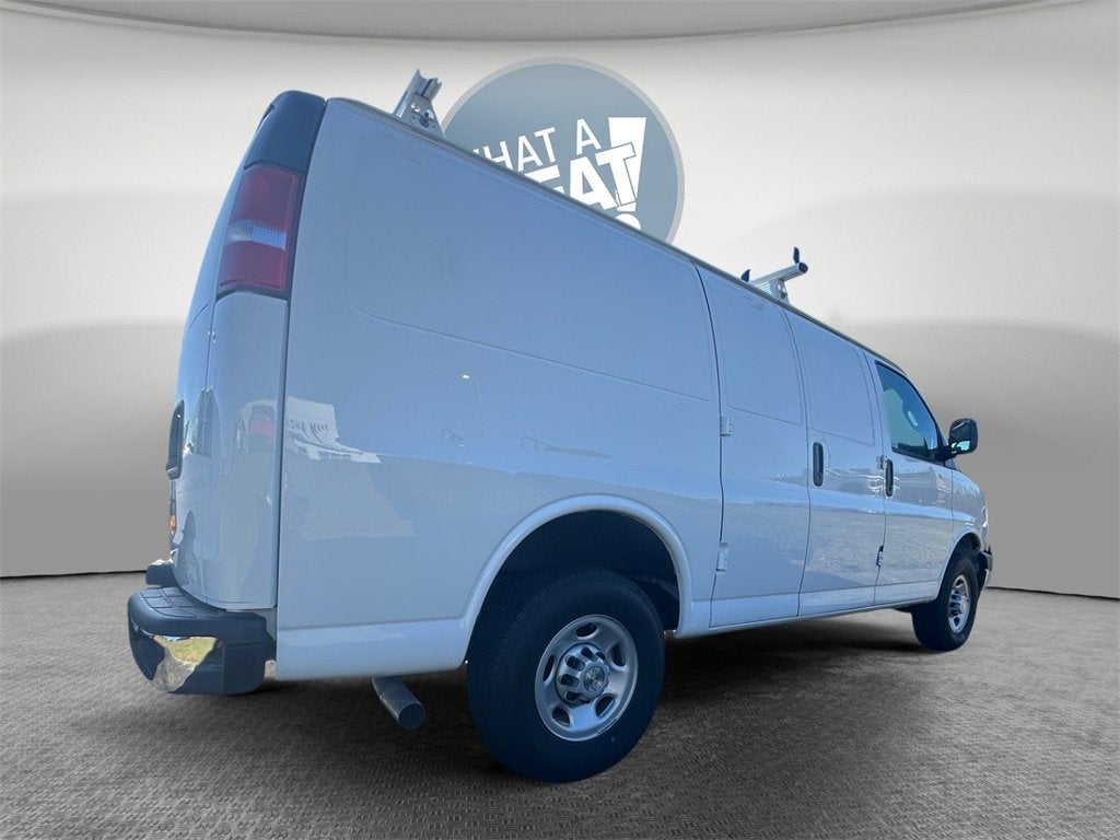 2024 Chevrolet Express Cargo 3500 WT