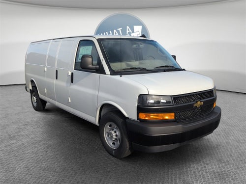 2025 Chevrolet Express Cargo 3500 WT