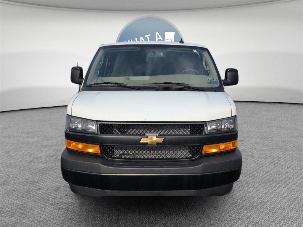 2025 Chevrolet Express Cargo 3500 WT