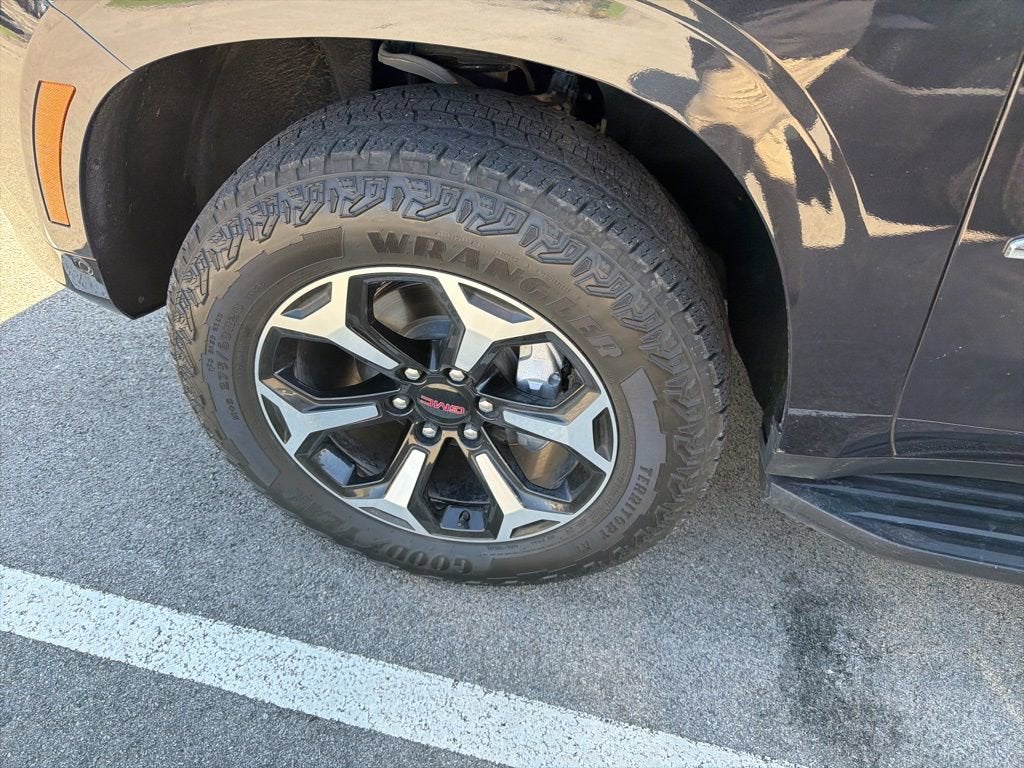 2025 GMC Yukon XL AT4