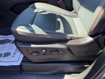 2025 GMC Yukon XL AT4