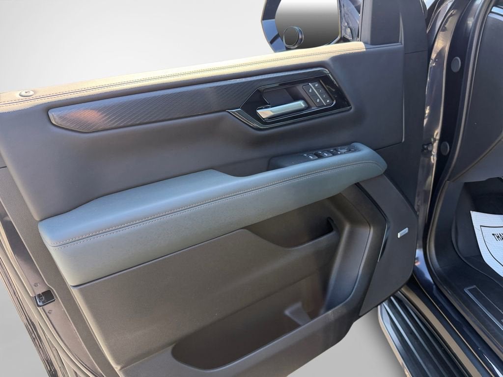 2025 GMC Yukon XL AT4