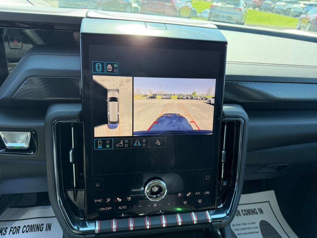 2025 GMC Yukon XL AT4