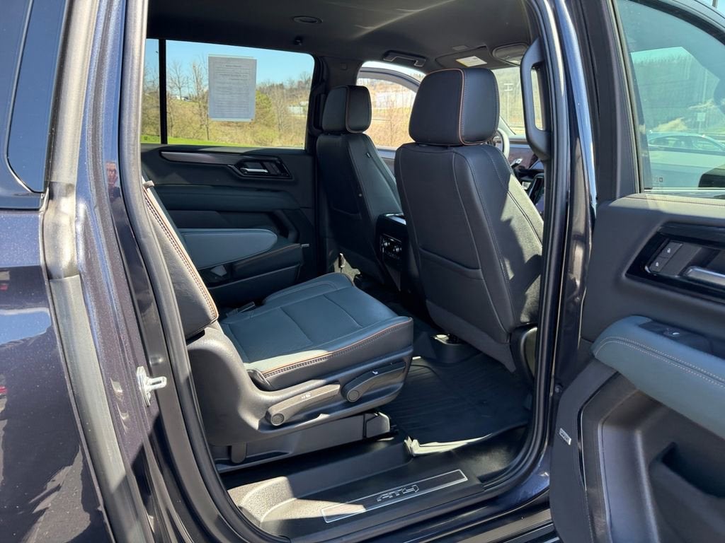 2025 GMC Yukon XL AT4