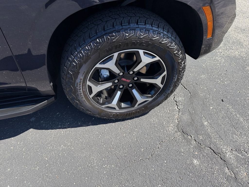 2025 GMC Yukon XL AT4