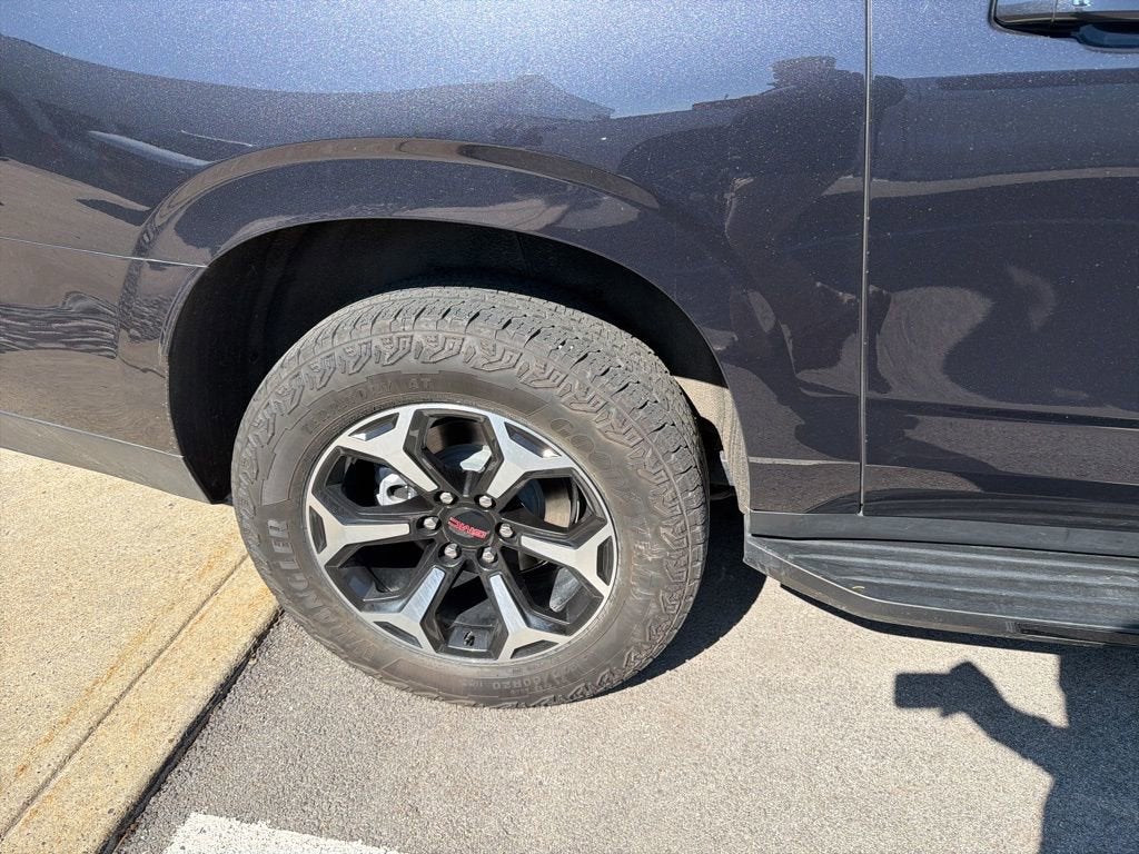 2025 GMC Yukon XL AT4