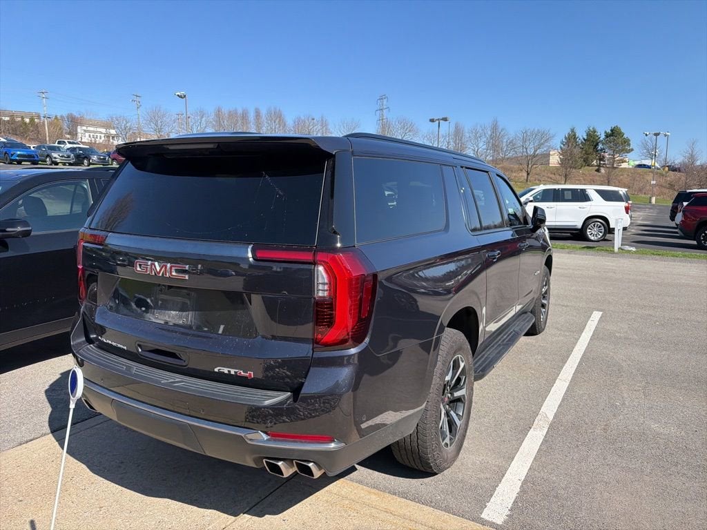 2025 GMC Yukon XL AT4