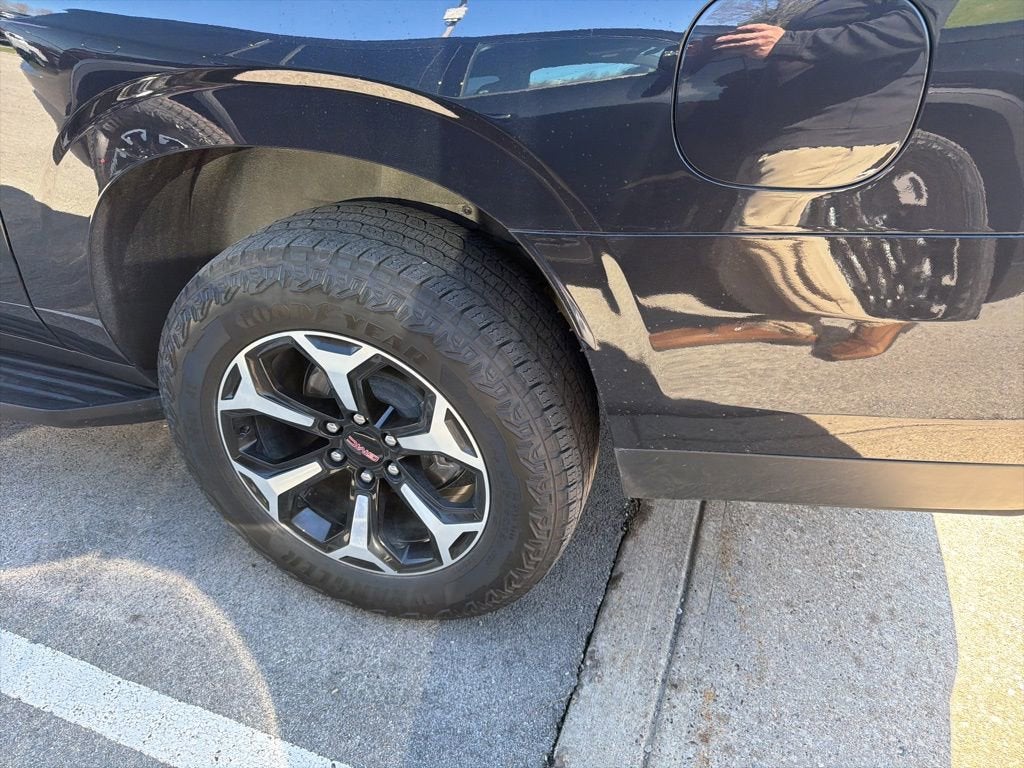 2025 GMC Yukon XL AT4