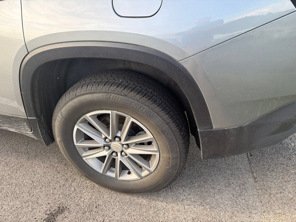 2024 Chevrolet Traverse Limited LT Cloth