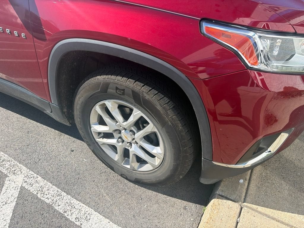 2020 Chevrolet Traverse LT Cloth