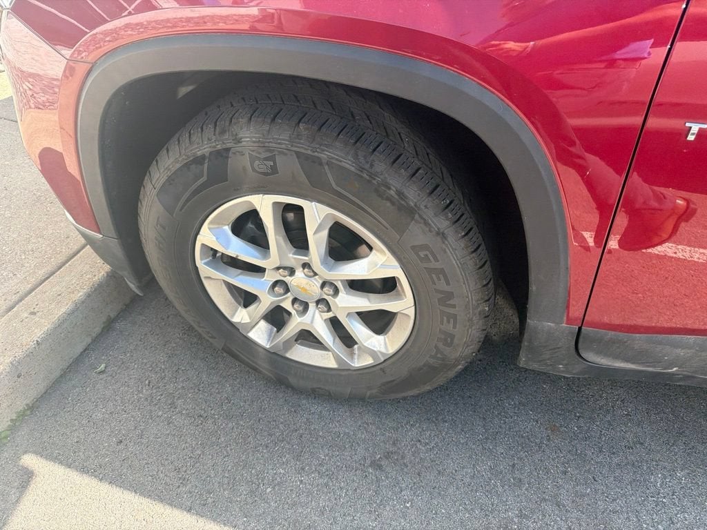 2020 Chevrolet Traverse LT Cloth