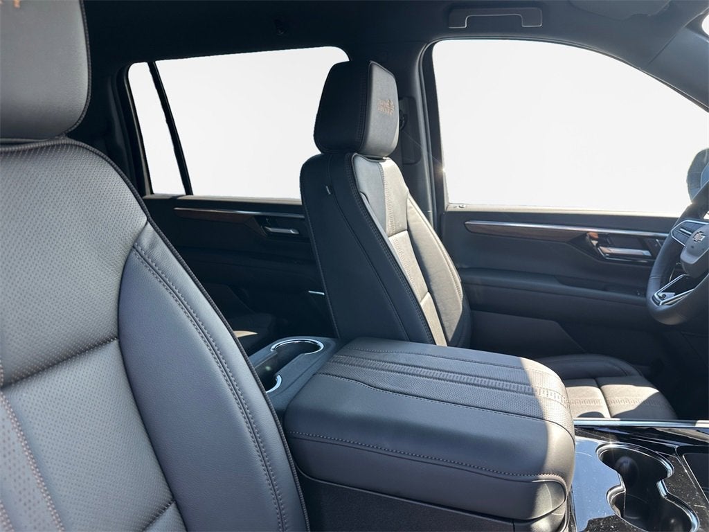 2025 Chevrolet Suburban High Country