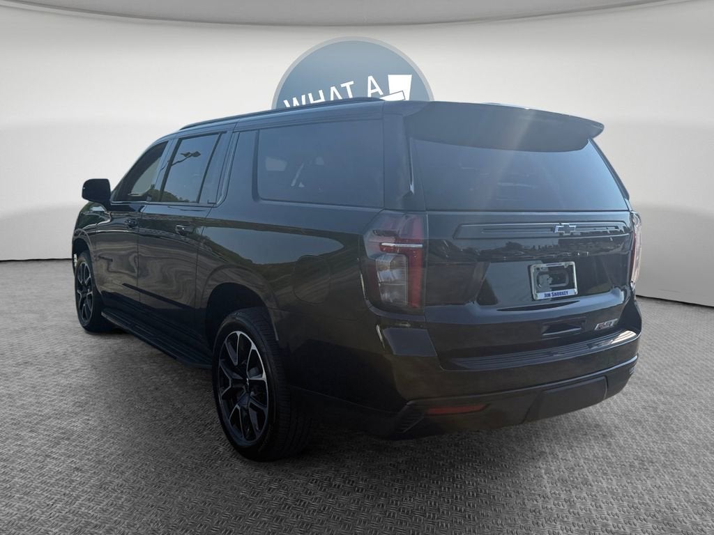 2023 Chevrolet Suburban RST