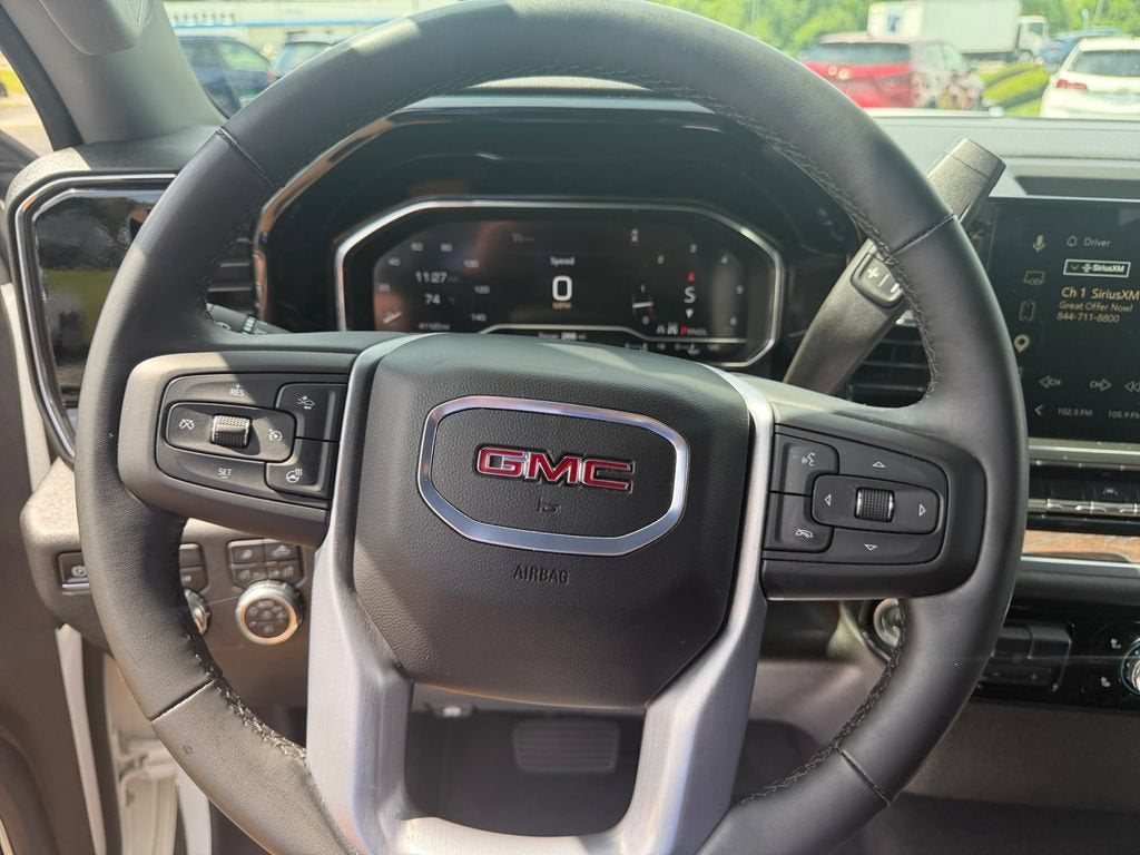 2025 GMC Sierra 1500 SLT - Photo 15