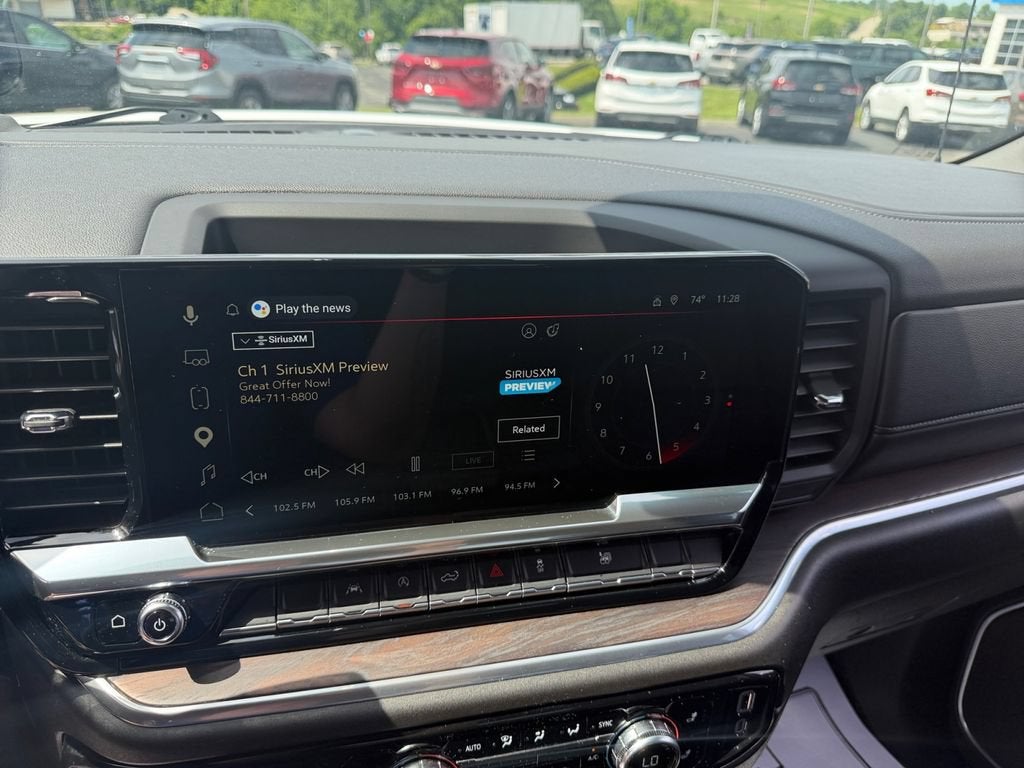 2025 GMC Sierra 1500 SLT - Photo 19