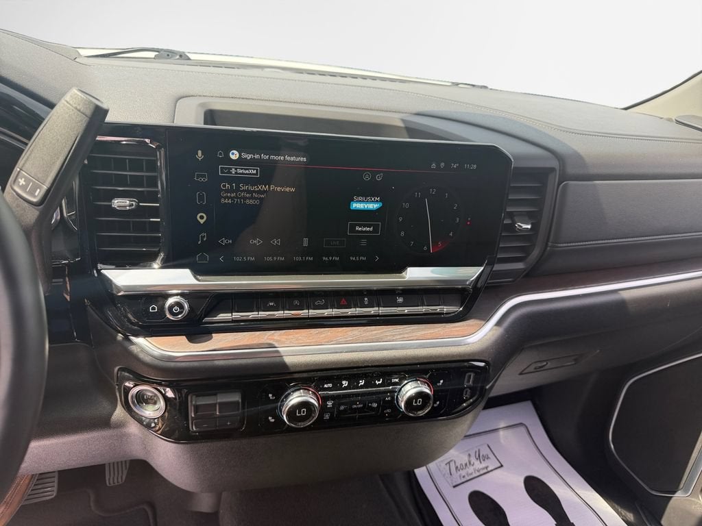 2025 GMC Sierra 1500 SLT