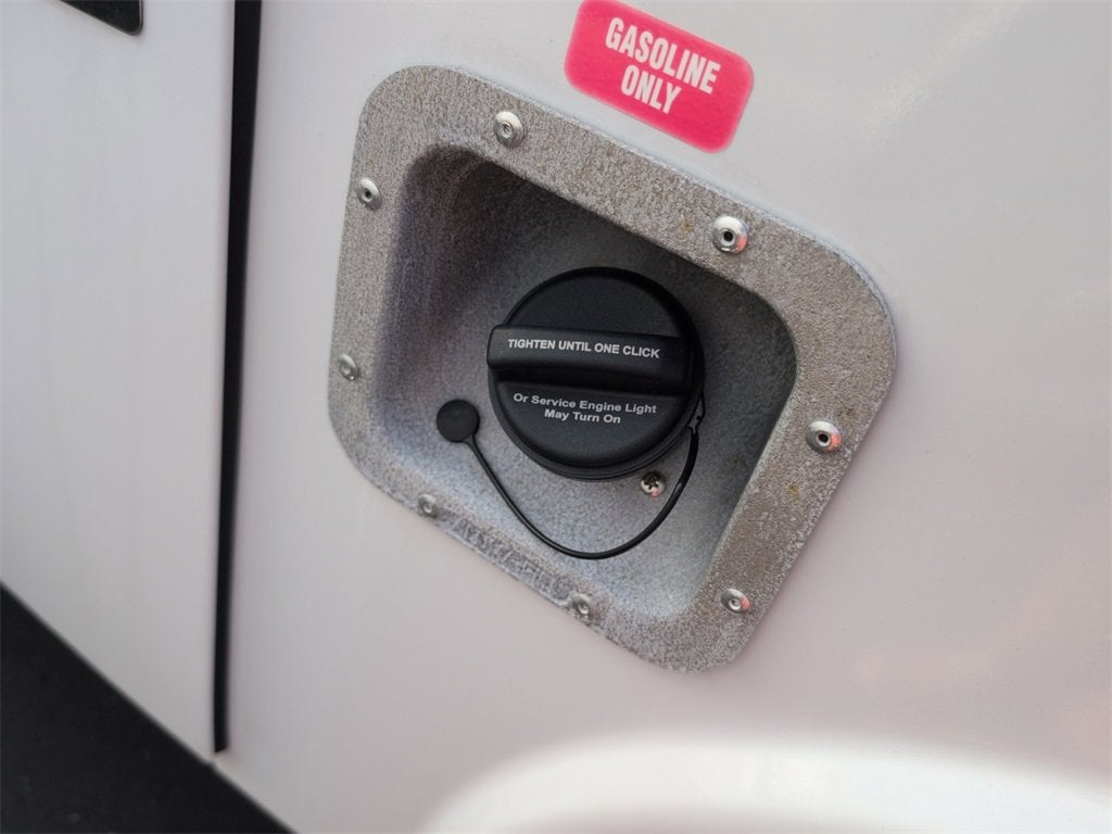 2024 Chevrolet Express Cutaway 3500 1WT