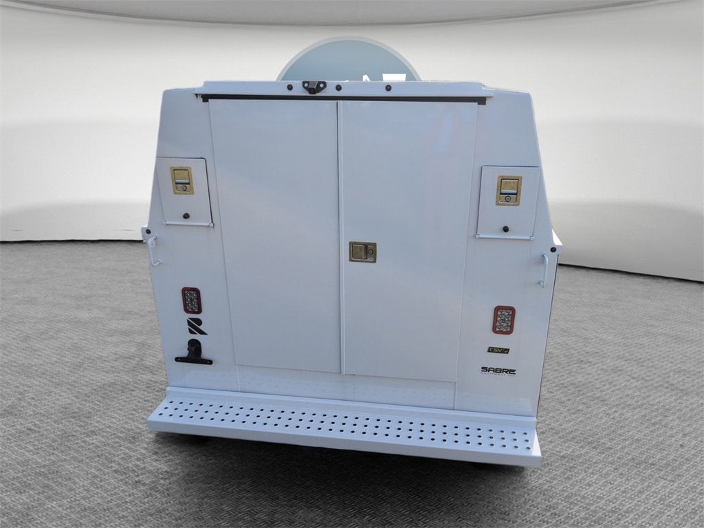 2024 Chevrolet Express Cutaway 3500 1WT