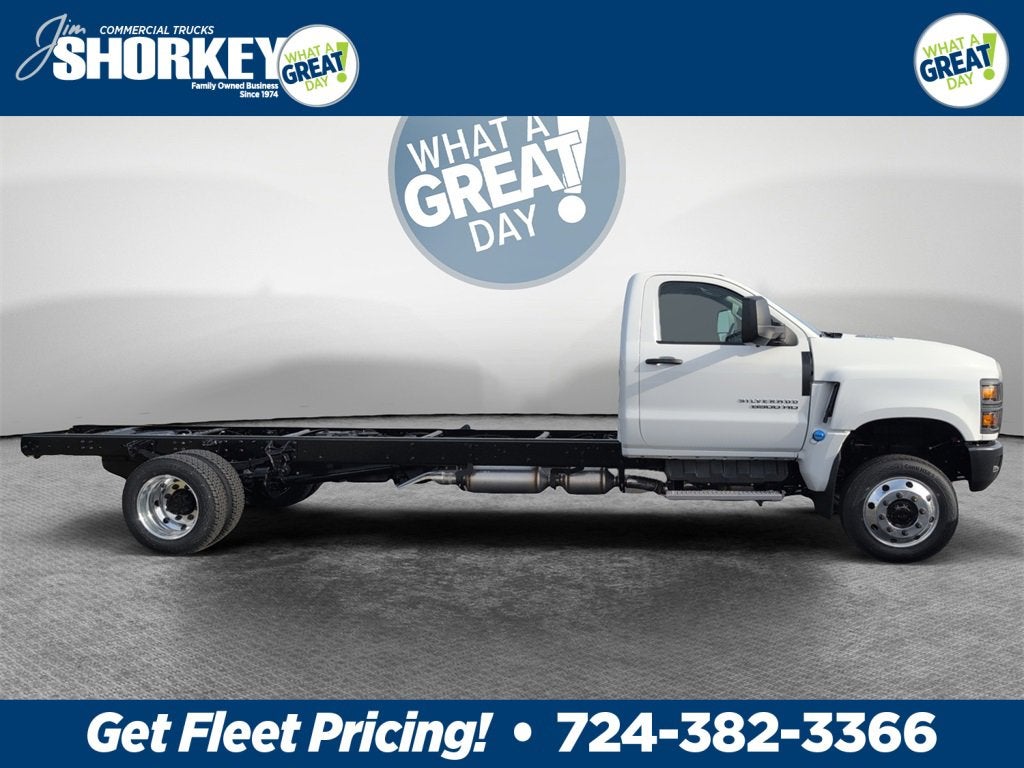 2025 Chevrolet Silverado 6500 HD Work Truck