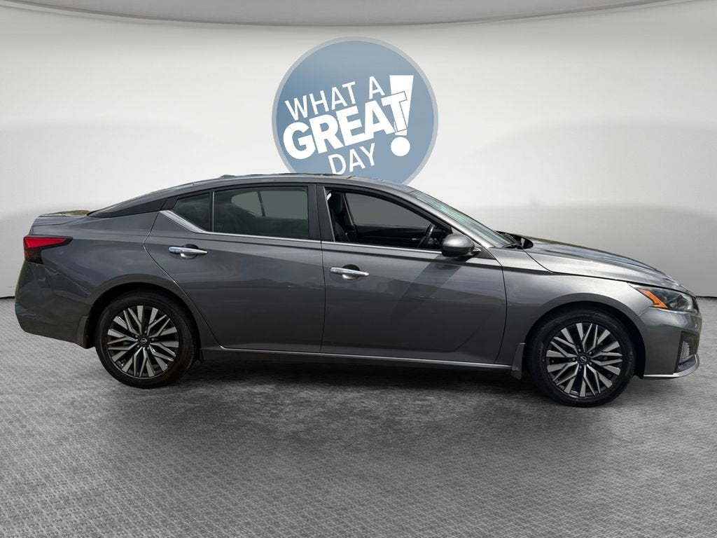 Used 2024 Nissan Altima SV with VIN 1N4BL4DV2RN315997 for sale in Delmont, PA