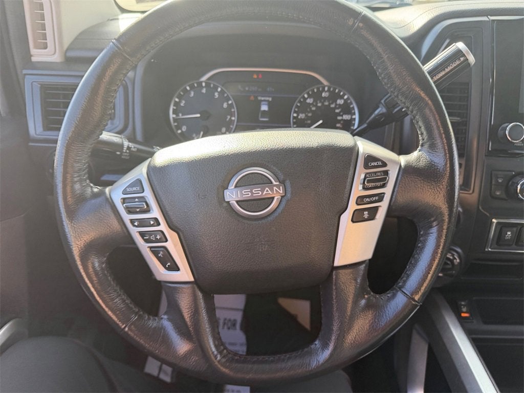 2023 Nissan TITAN Crew Cab SV 4x4