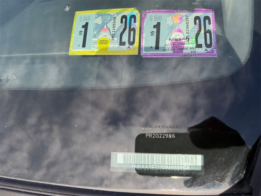 2023 Nissan TITAN Crew Cab SV 4x4