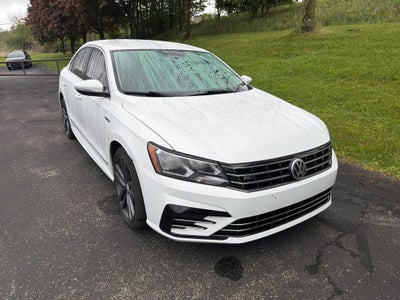2017 Volkswagen Passat 1.8T R-Line