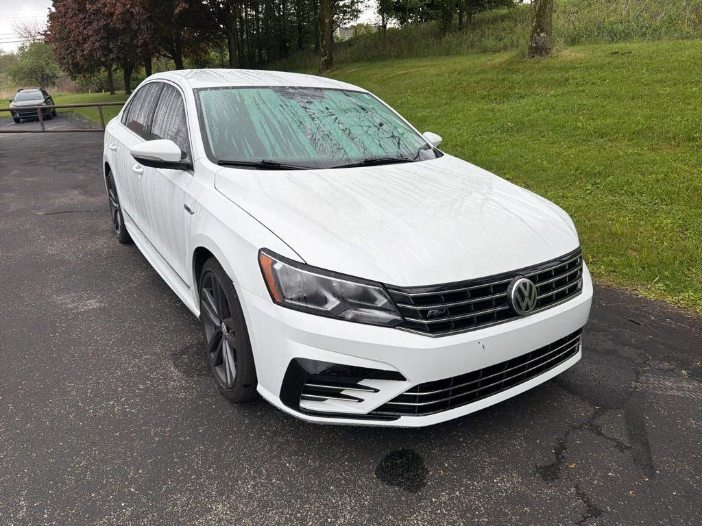 2017 Volkswagen Passat 1.8T R-Line